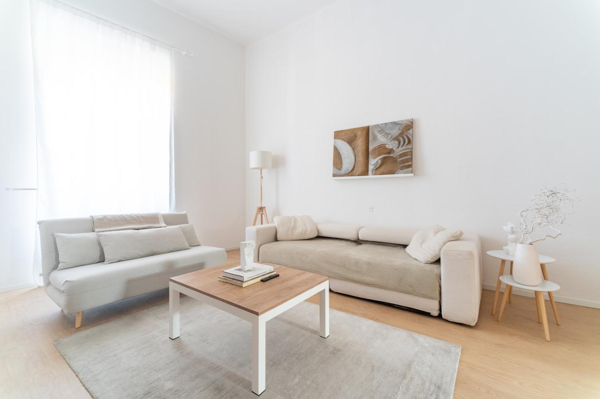 Grand Central 1845 - 2 Bedrooms Design Flat Bergamo Eksteriør billede