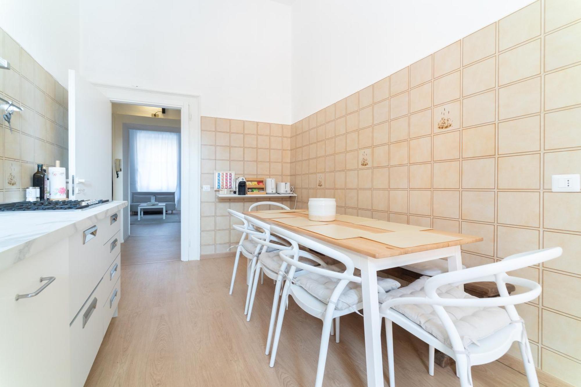 Grand Central 1845 - 2 Bedrooms Design Flat Bergamo Eksteriør billede
